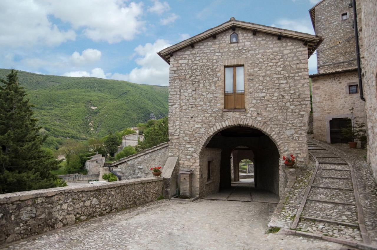 Il Tripode - Le Dimore Del Bordone Vallo di Nera Exterior photo